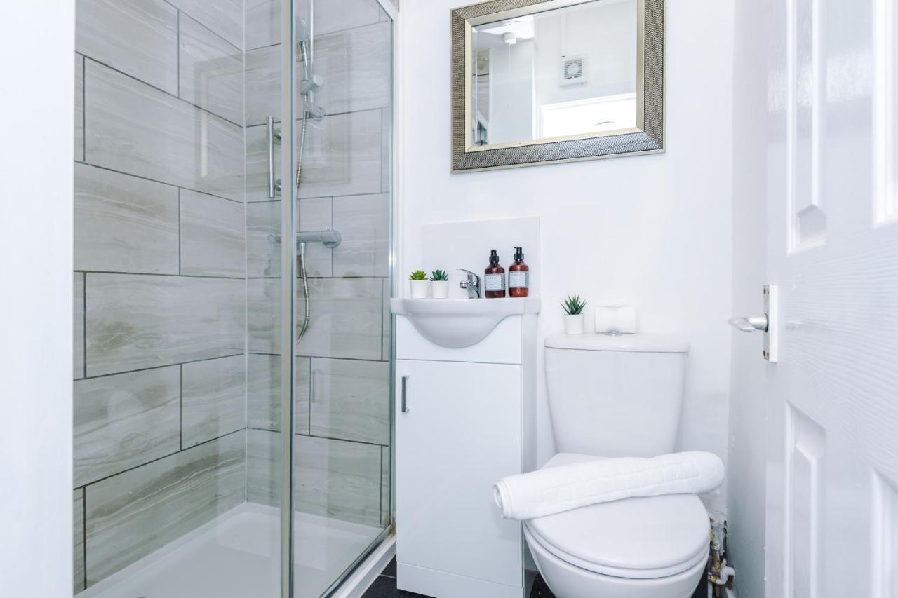 Harley House - Spacious Home With Free Netflix & Parking By Rocketbnb Coventry Kültér fotó